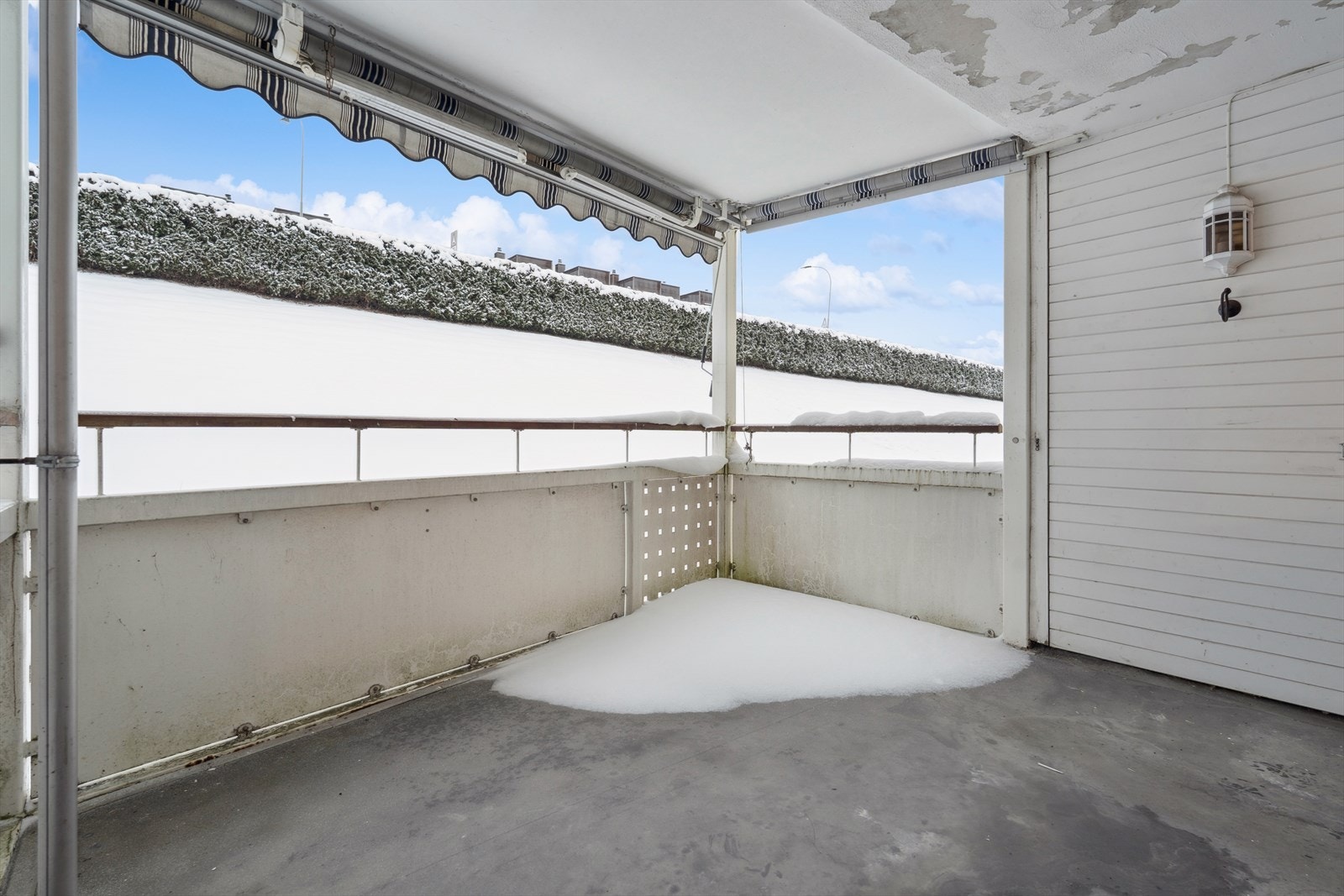 Her er det god plass for utemøblement. Galleribilde