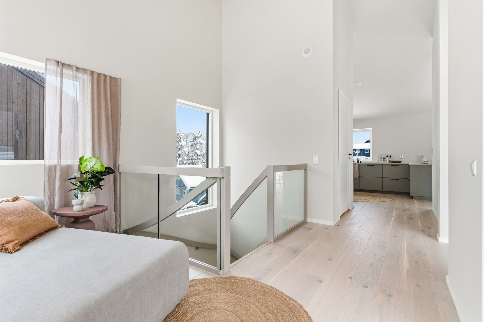 Denne delen av etasjen er veldig spennende og kan brukes til veldig mye forskjellig: Kontor, lekestue, game-rom, bibliotek etc. Galleribilde