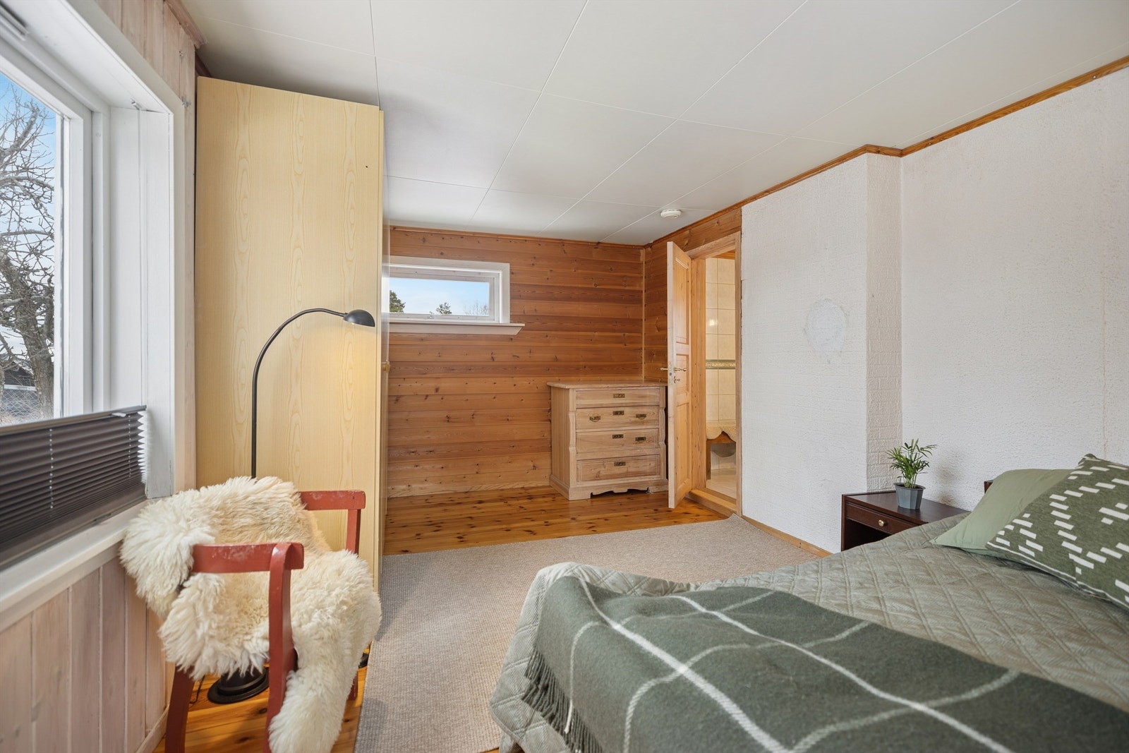 Garderobeskapet medfølger Galleribilde