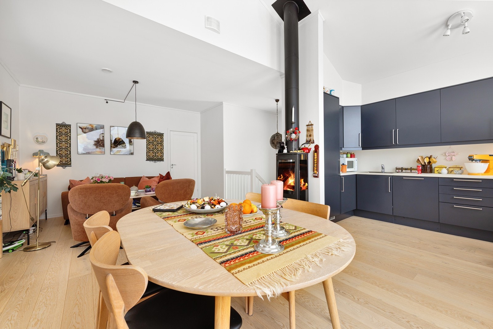 Her er det plass til sofa og bord. Galleribilde