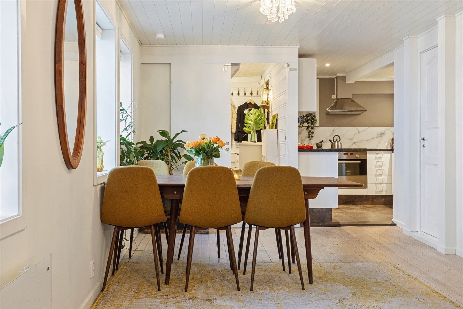 - en sosial og praktisk planløsning som gir god flyt mellom sonene. Galleribilde