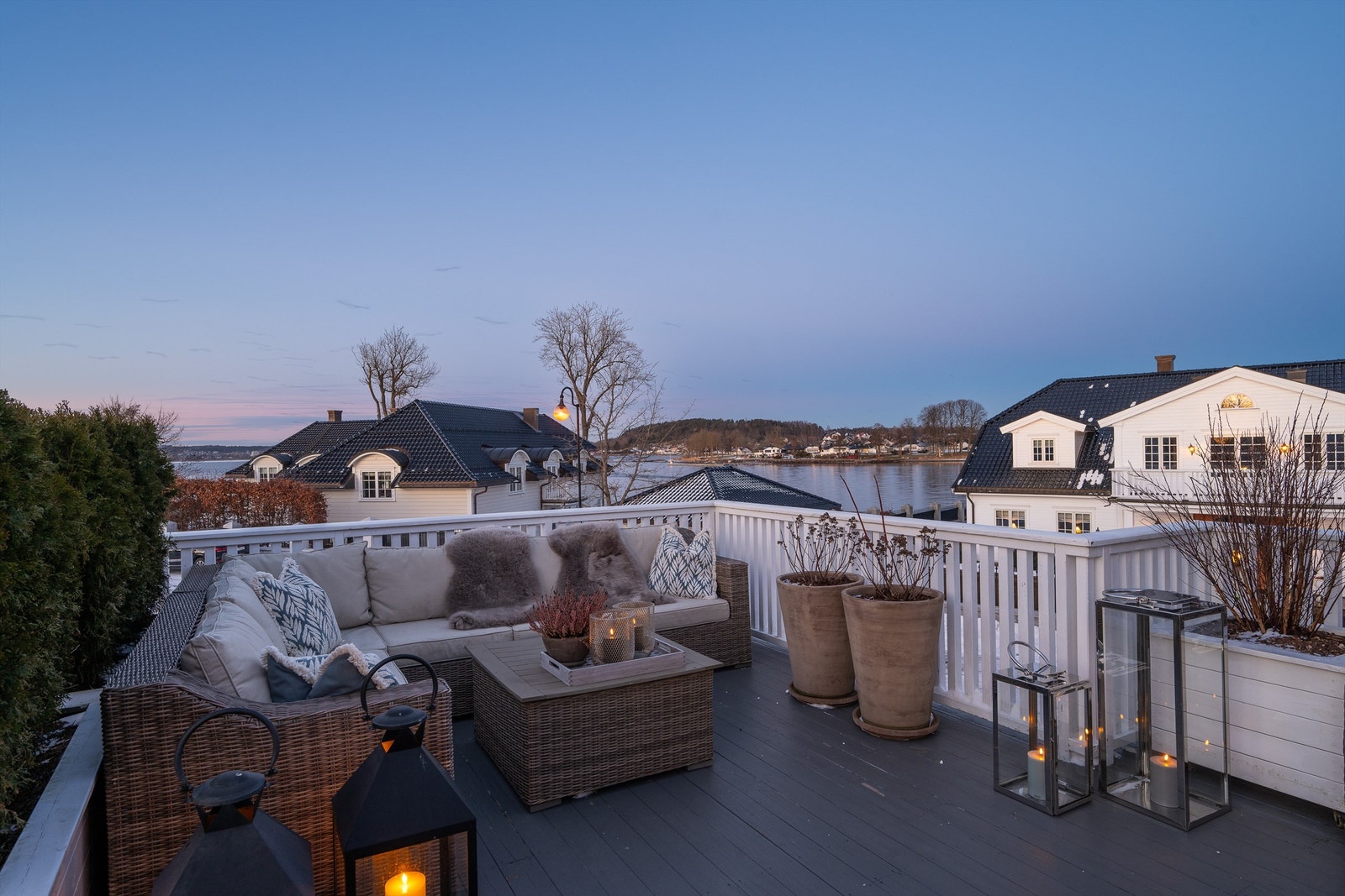 Flott sjøutsikt. Galleribilde