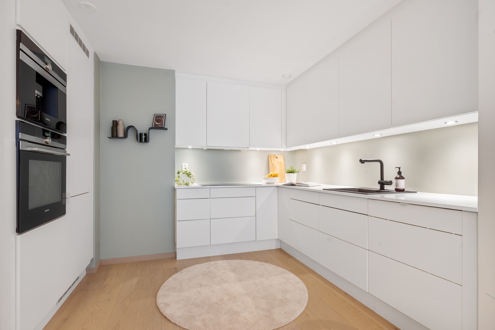 Kjøkkenet er levert av kvalitetsleverandøren Sigdal. Galleribilde