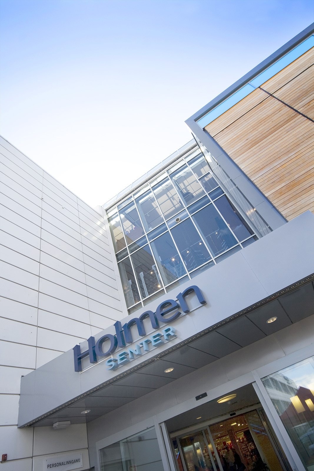 For den handelsglade ligger både Holmen og Sandvika storsenter innenfor sykkelavstand- Galleribilde