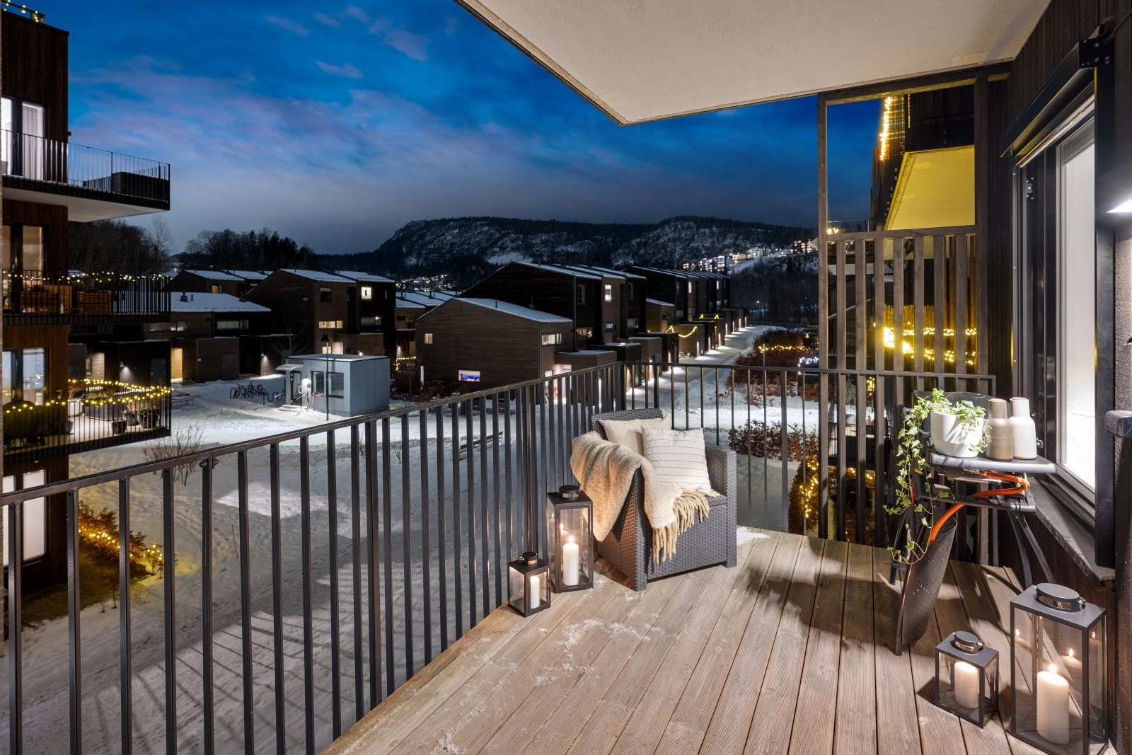 En rålekker og stilren 3-roms leilighet fra 2021 beliggende i byggets 3.etasje. Galleribilde