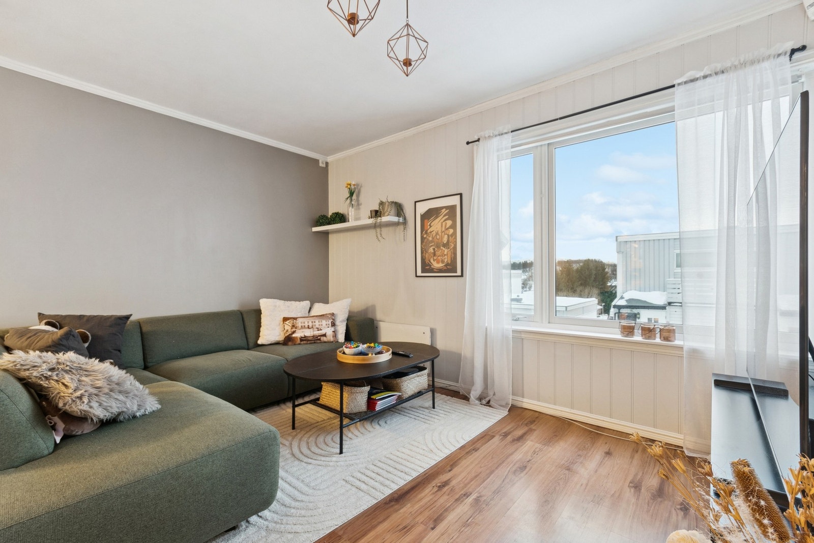 En i tilknytning stuen, og en på hovedsoverommet. Galleribilde