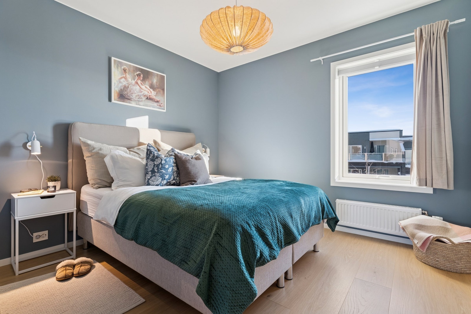 Hovedsoverom i 2. etasje av god størrelse. Galleribilde