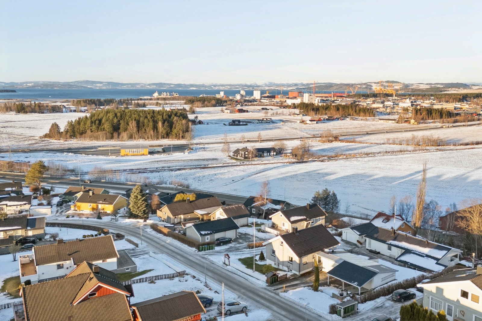 Romslig tomt på 854 kvm. Galleribilde