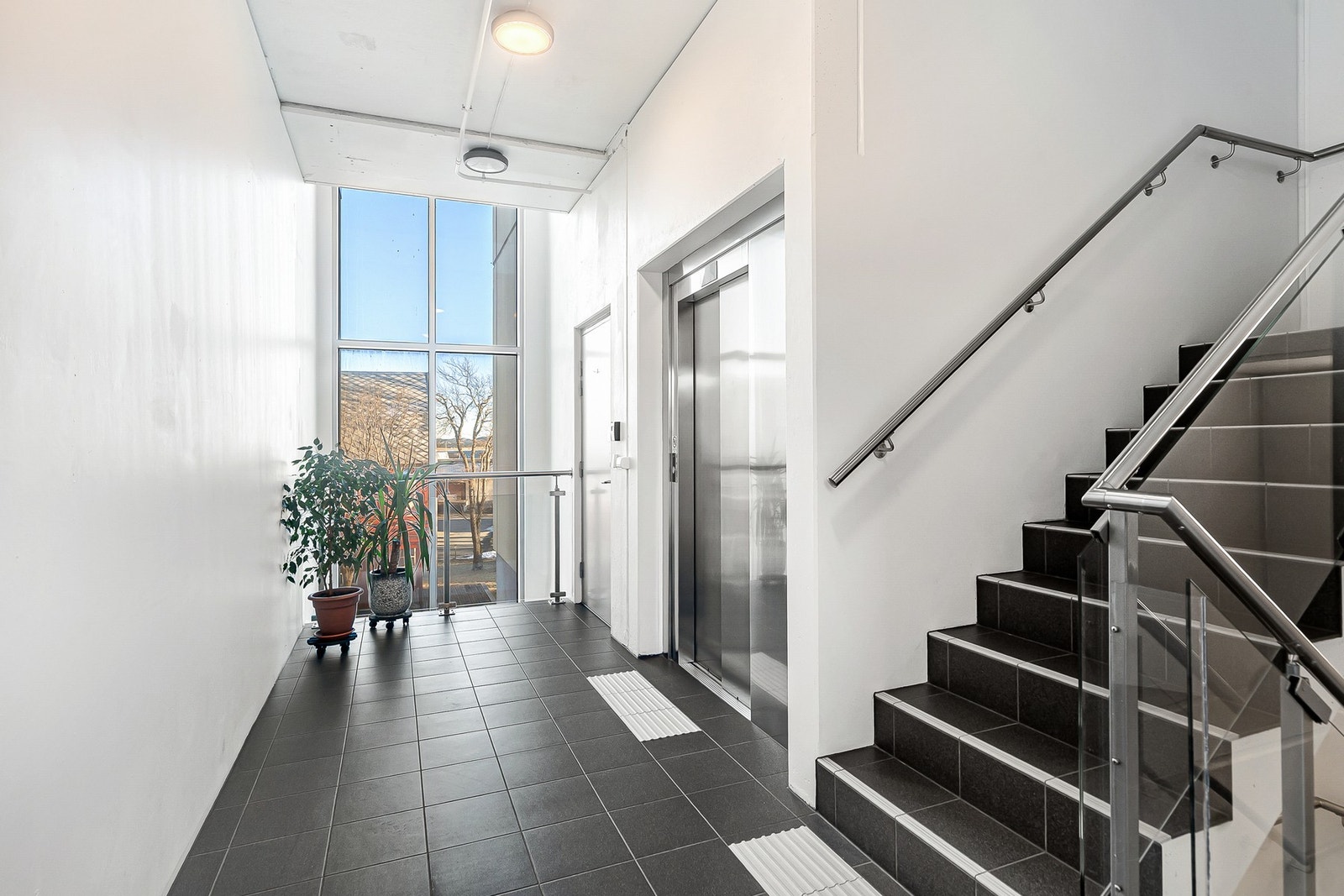 Heis i bygget Galleribilde