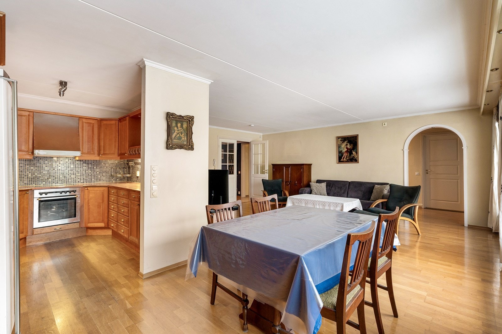 God plass for spisebord Galleribilde