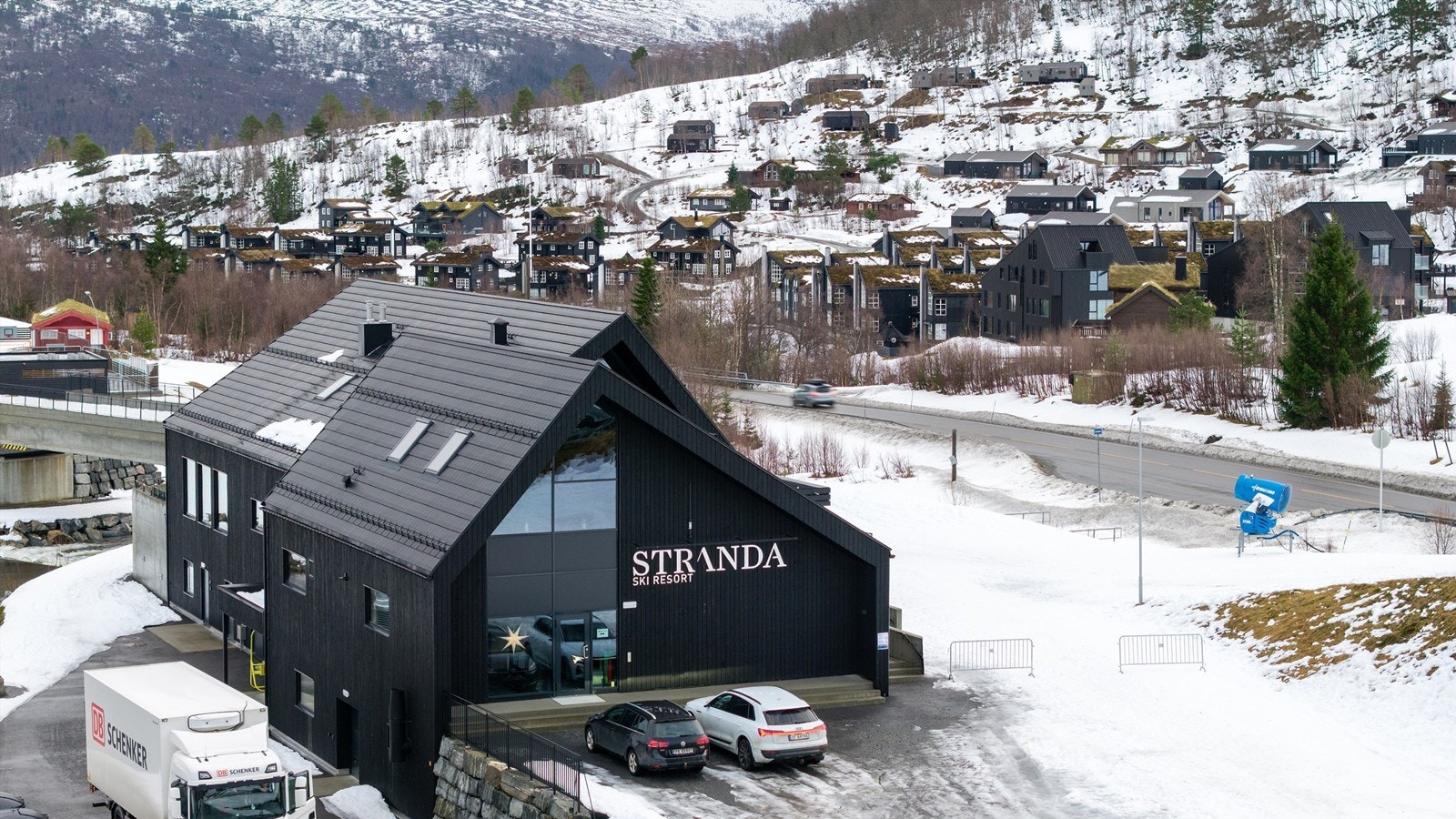 Det nye servicebygget med restauranten Stova Galleribilde