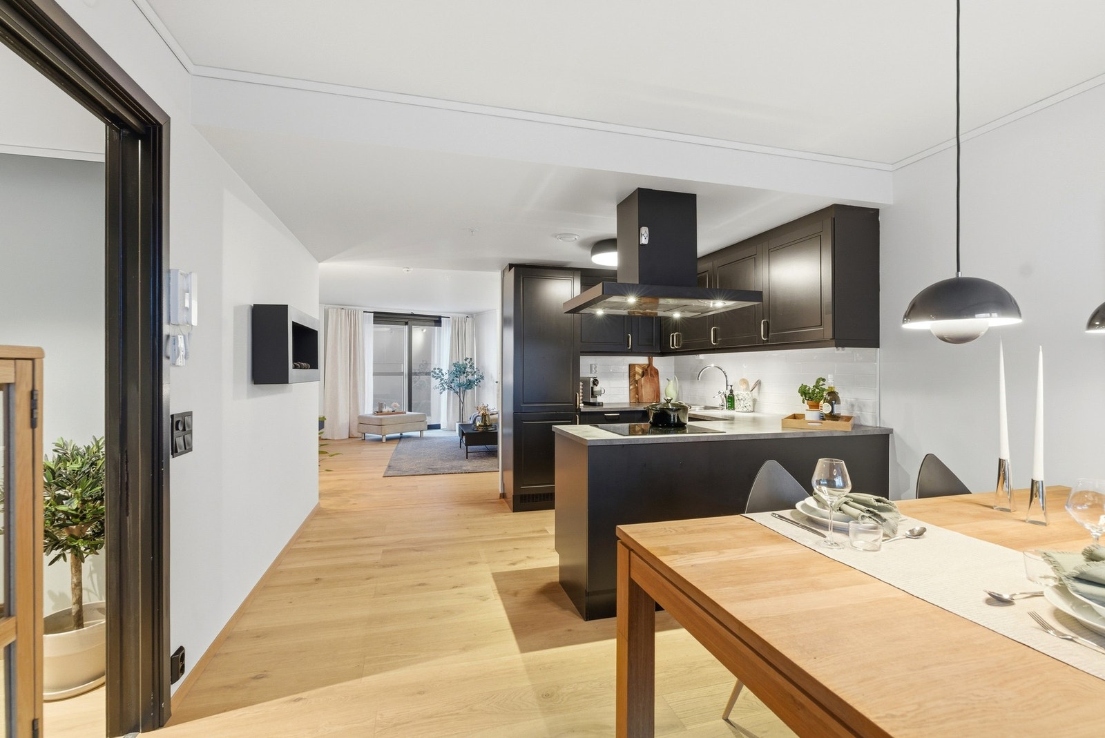 Spisestue. Galleribilde