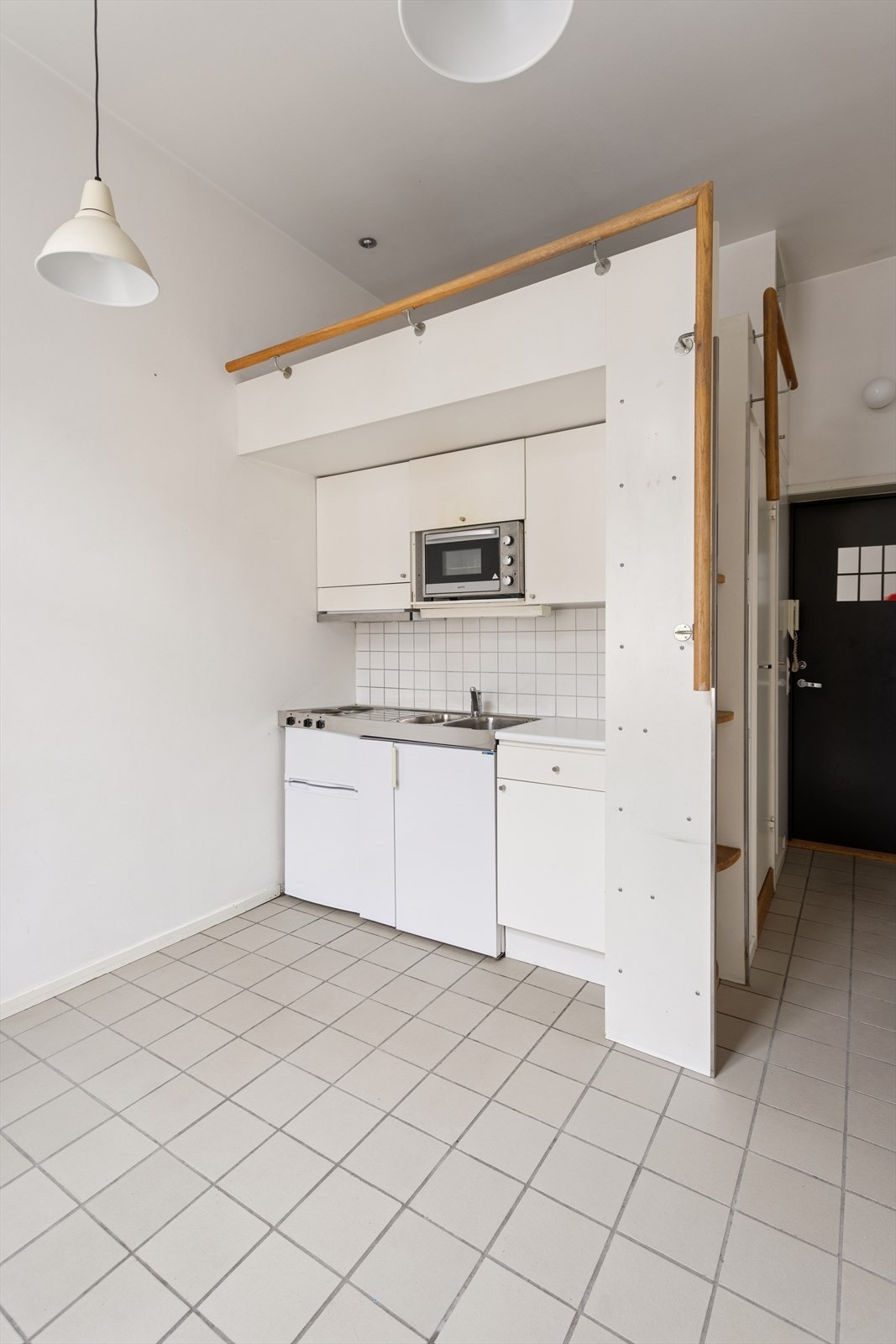 Det er lave felleskostnader på kun kr 948,- per måned, samt lave kjøpsomkostninger. Galleribilde