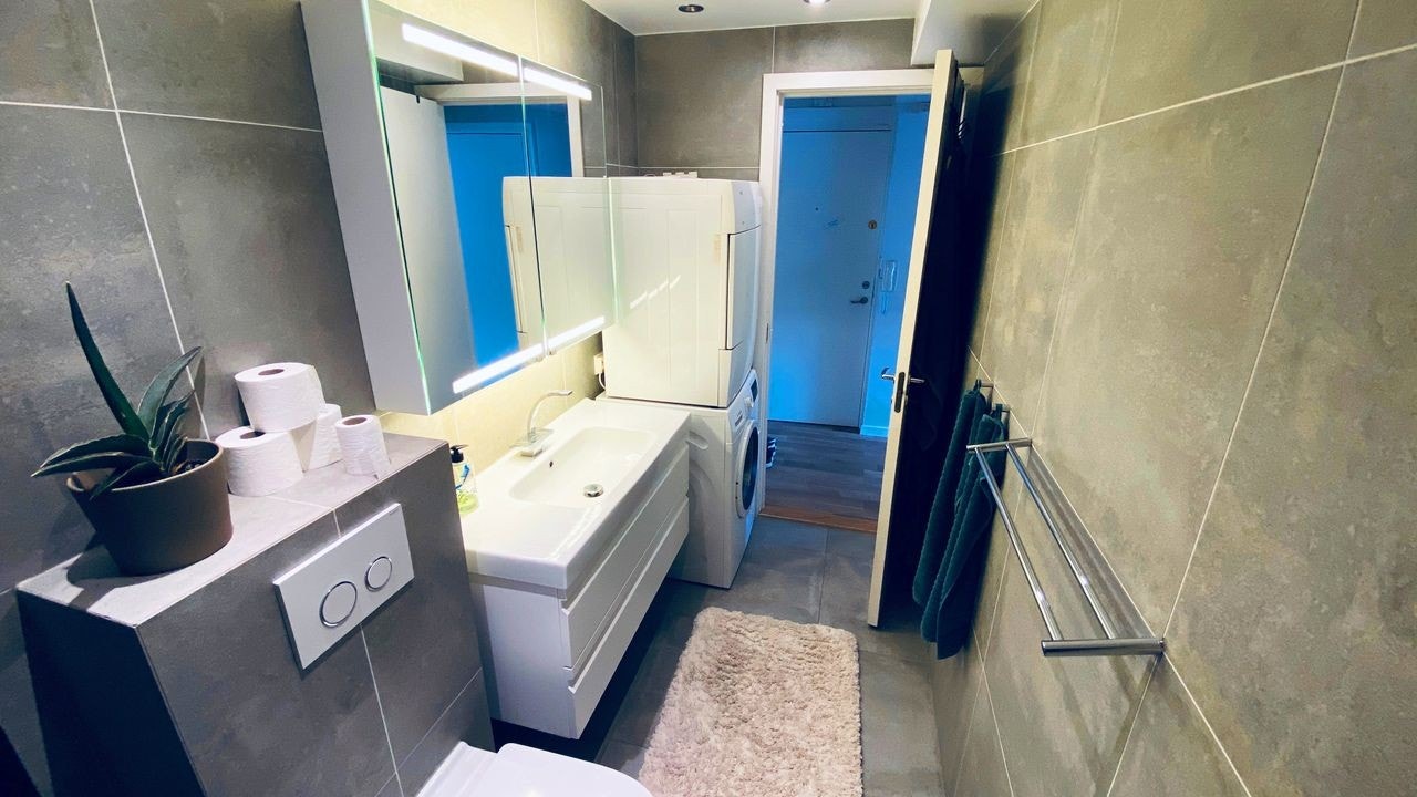 Flislagt baderom med varmekabler Galleribilde