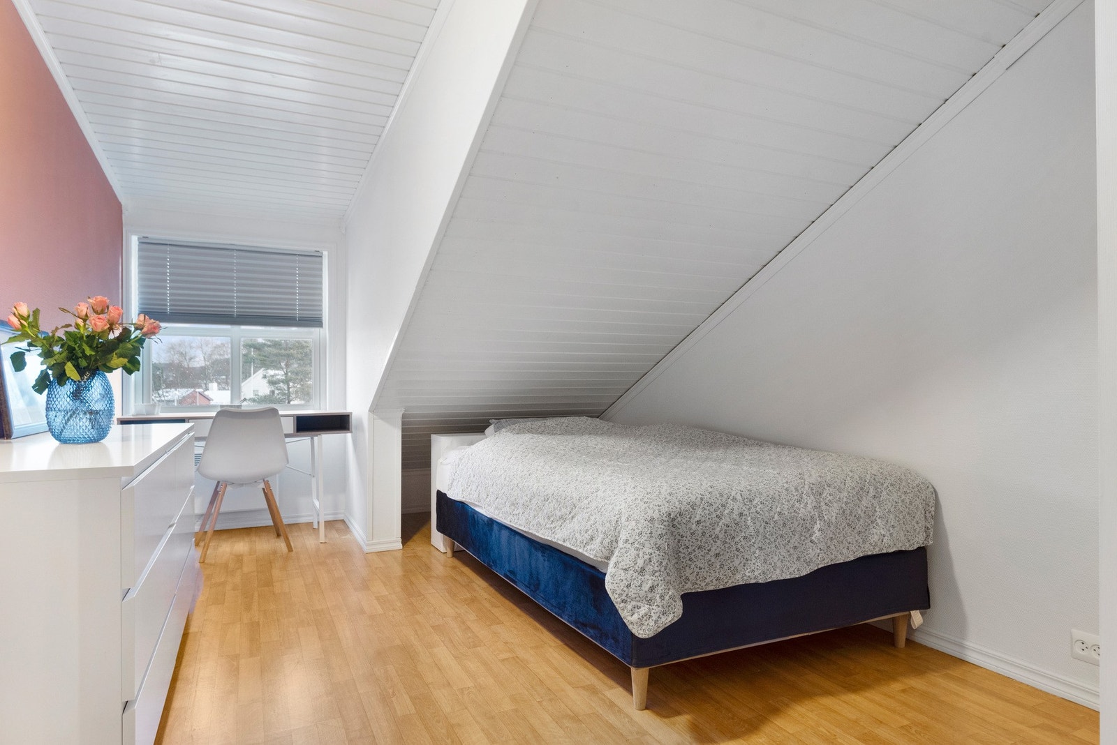 Soverom - 9,5 kvm. Galleribilde