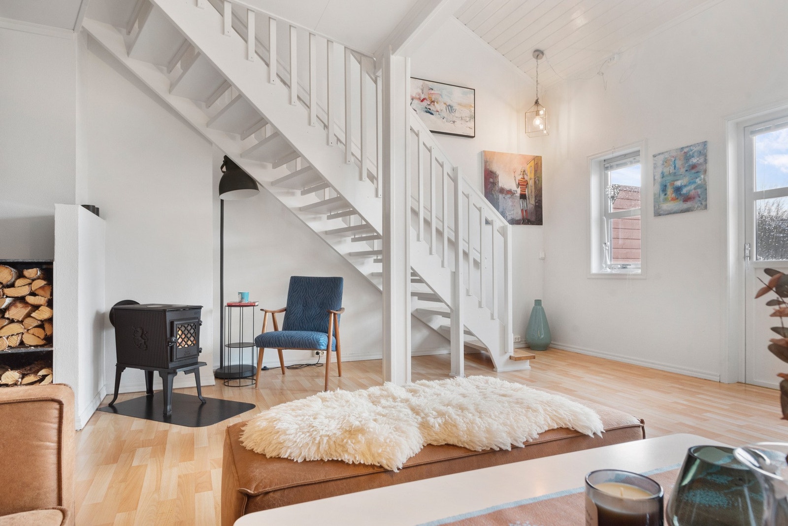 Det er trapp opp til loftsetasje Galleribilde