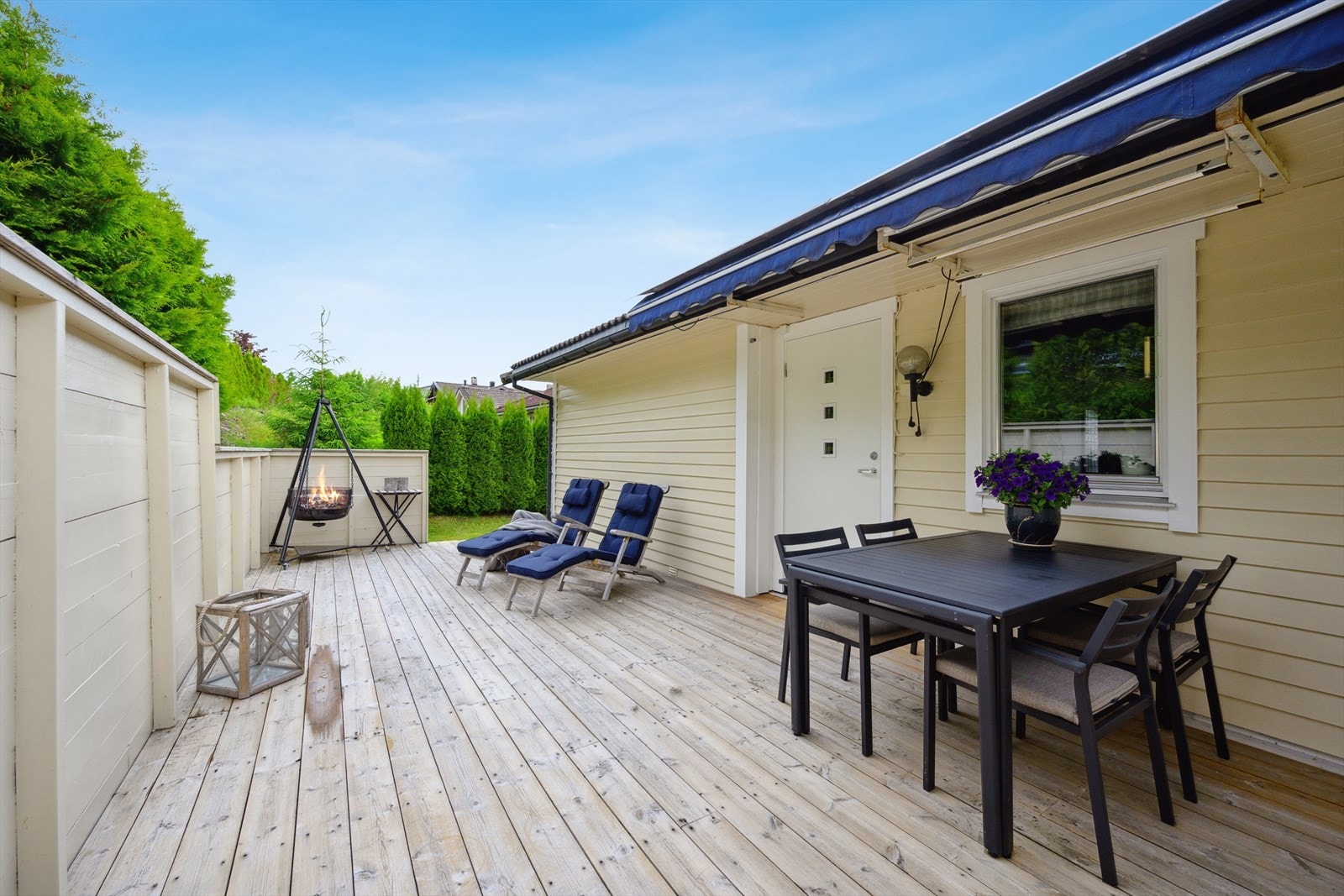 Terrasse på baksiden Galleribilde