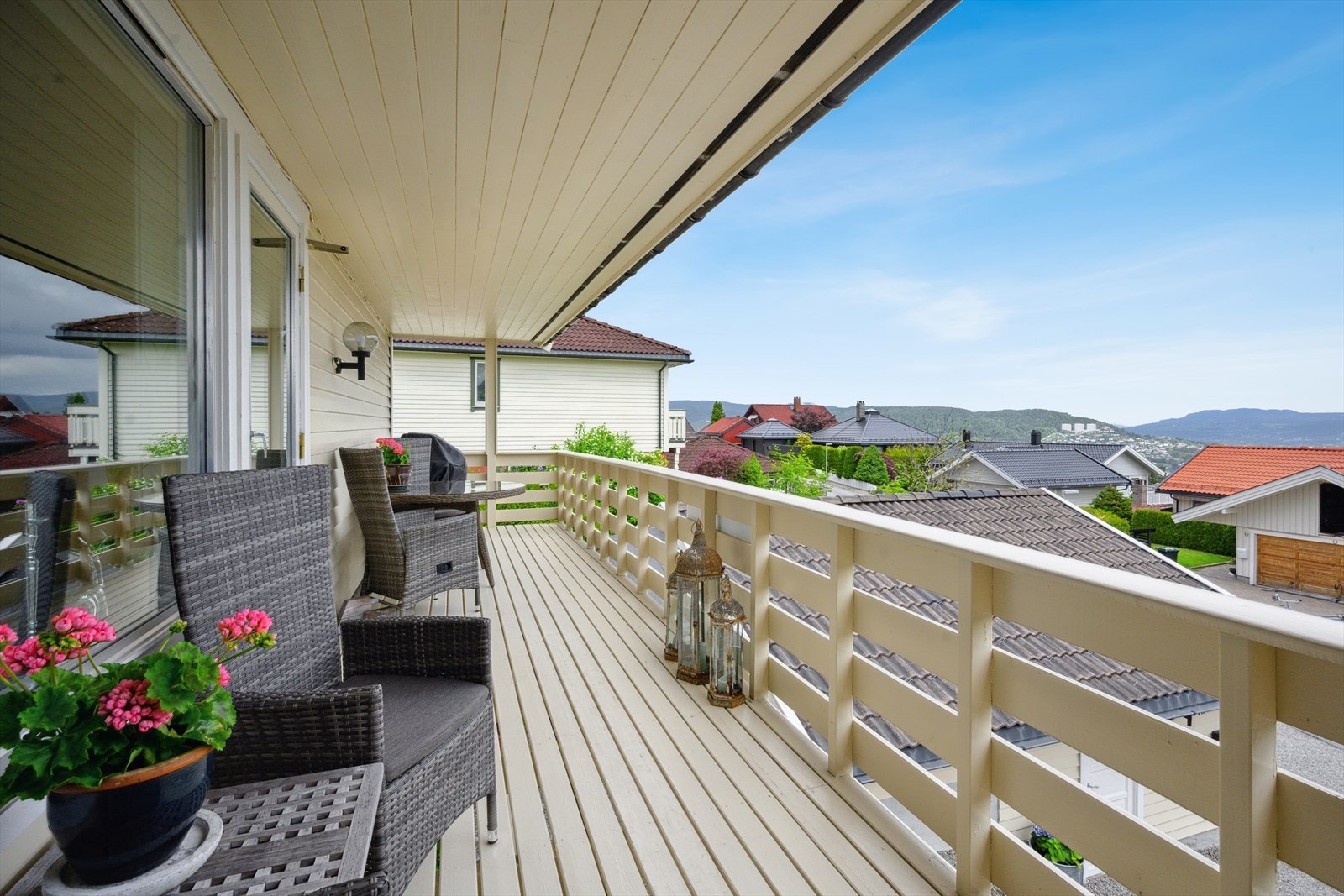 Veranda på fremsiden Galleribilde