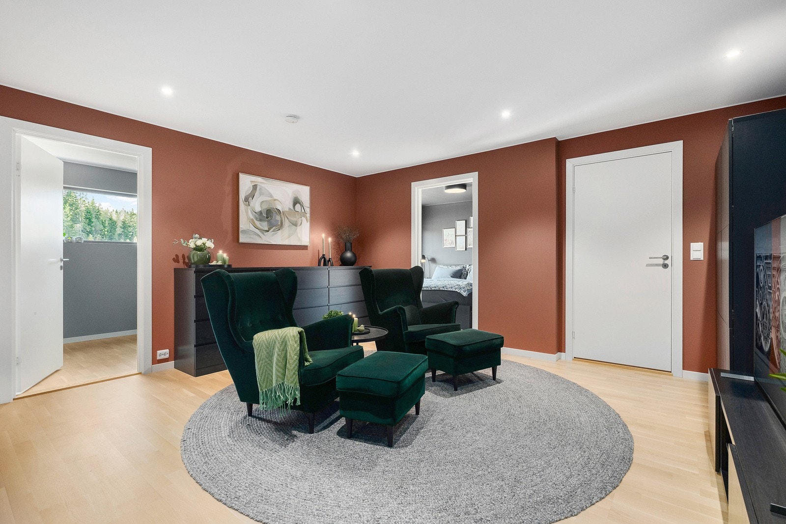 I underetasjen er det ytterligere en stue. Galleribilde