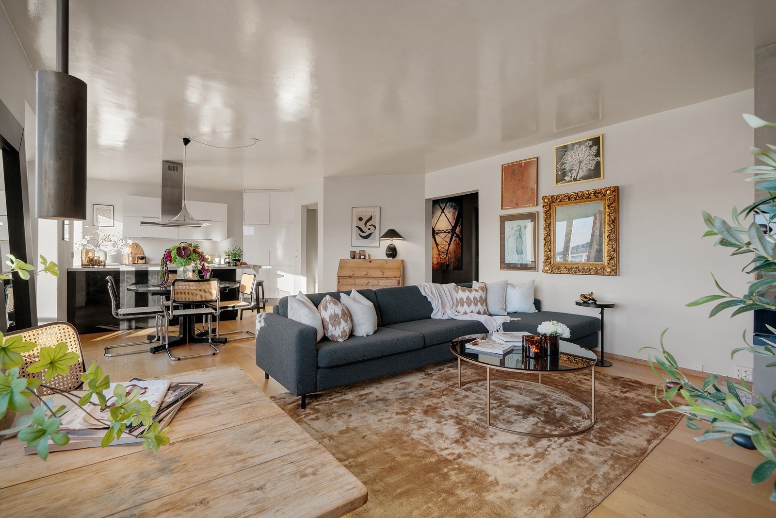 Den smarte planløsningen gjør det lett å gjøre leiligheten til sin egen. Galleribilde