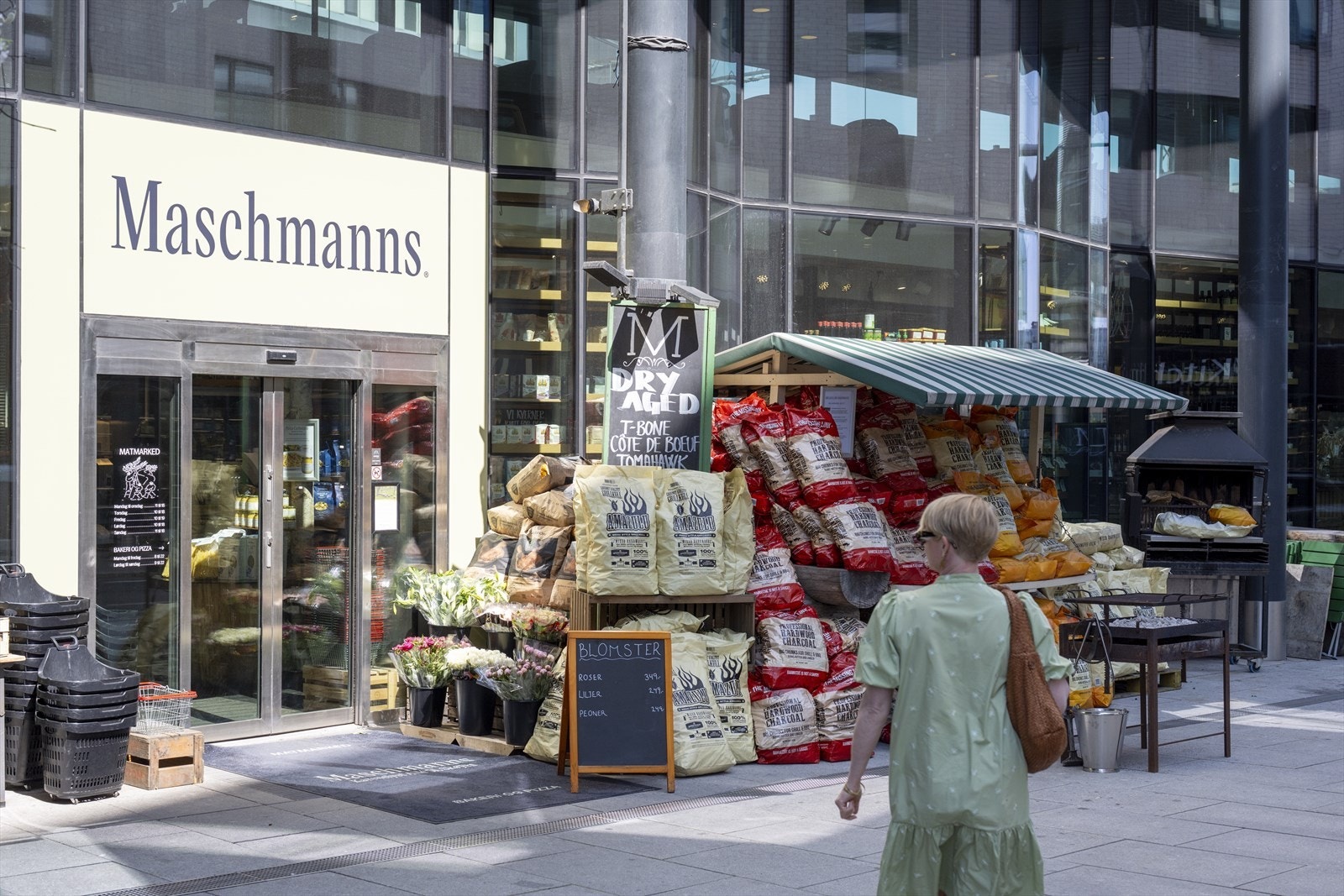 I Karenslyst Allé finner du bl.a delikatessebutikken Maschmanns og vinmonopolet. Galleribilde
