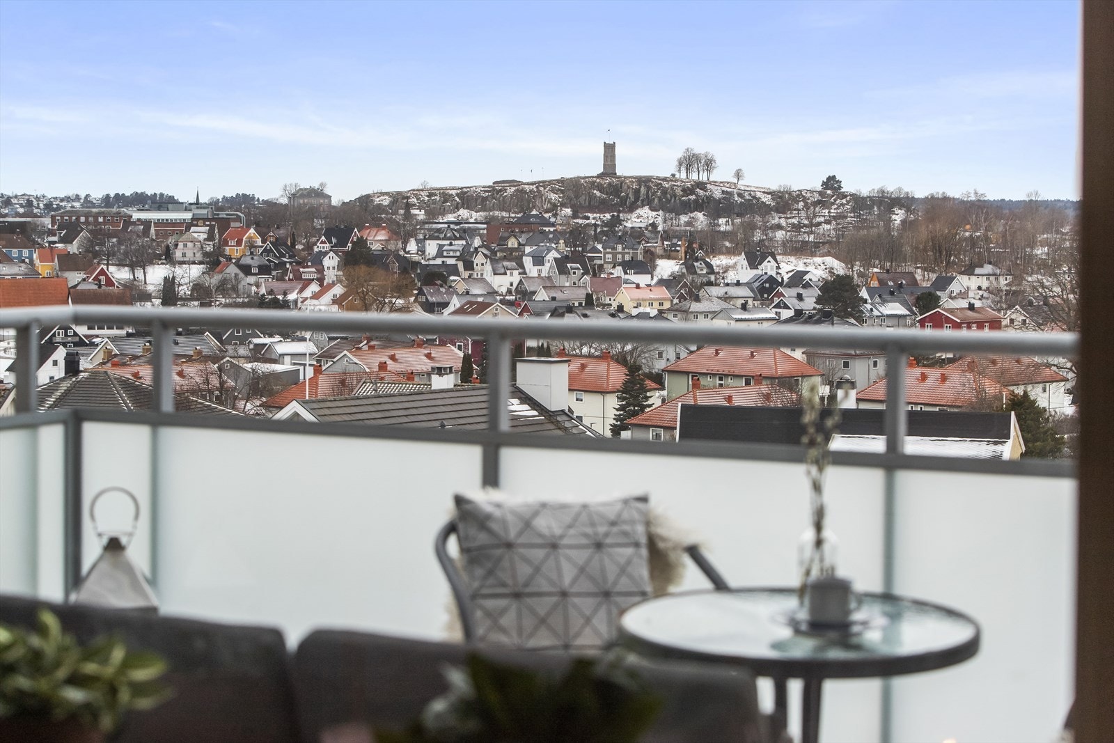 Nordvik Tønsberg v/Jørgen Nyhus ønsker velkommen til Bakkenveien 22! Foto: fotograf Magik Galleribilde