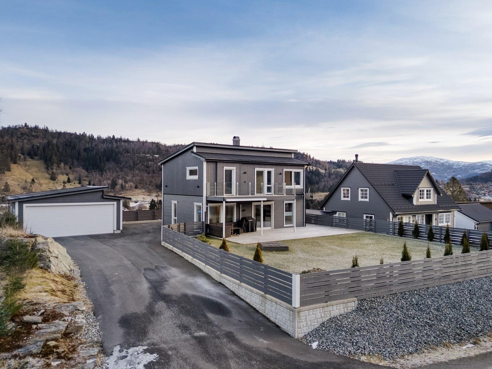 Aktiv eiendomsmegling v/ Fredrik Vatle har gleden av å presentere Godversstykket 9. Galleribilde