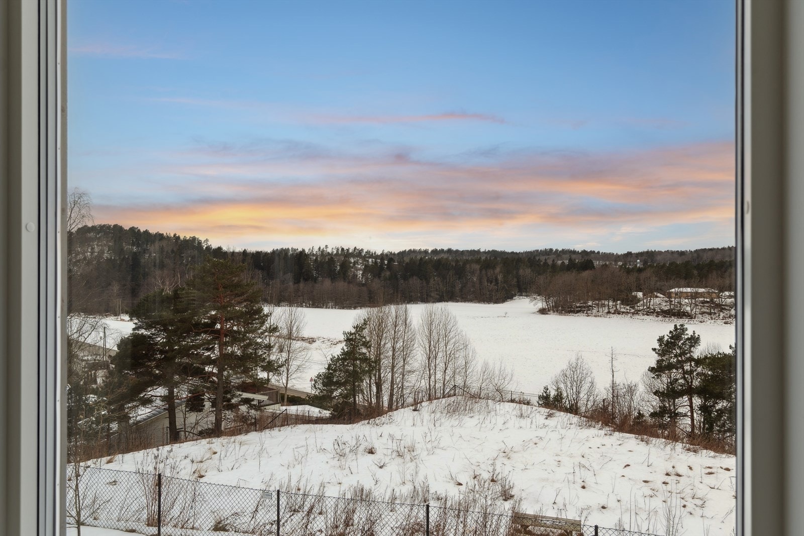Flott utsikt, uten innsyn. Galleribilde