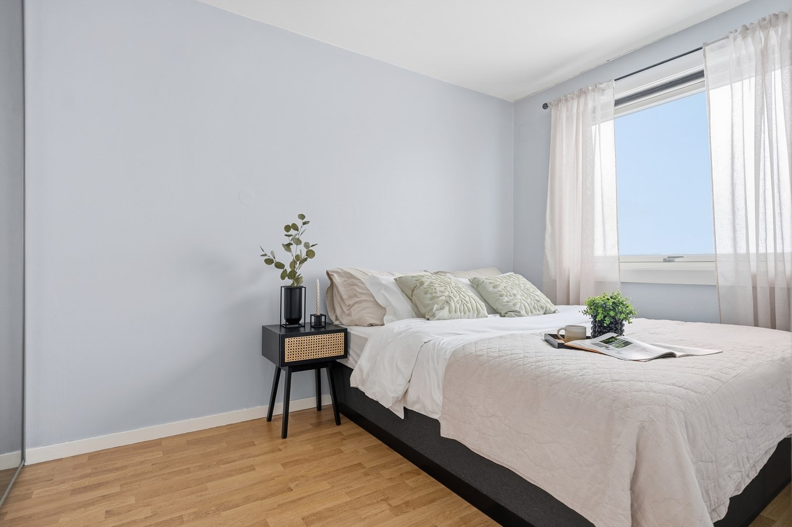 Leiligheten har 2 romslige soverom. Galleribilde