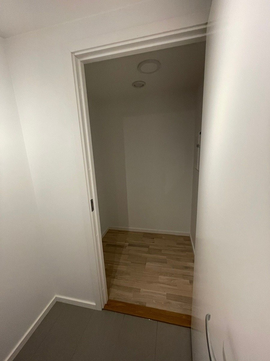 Bod tilknyttet gang Galleribilde