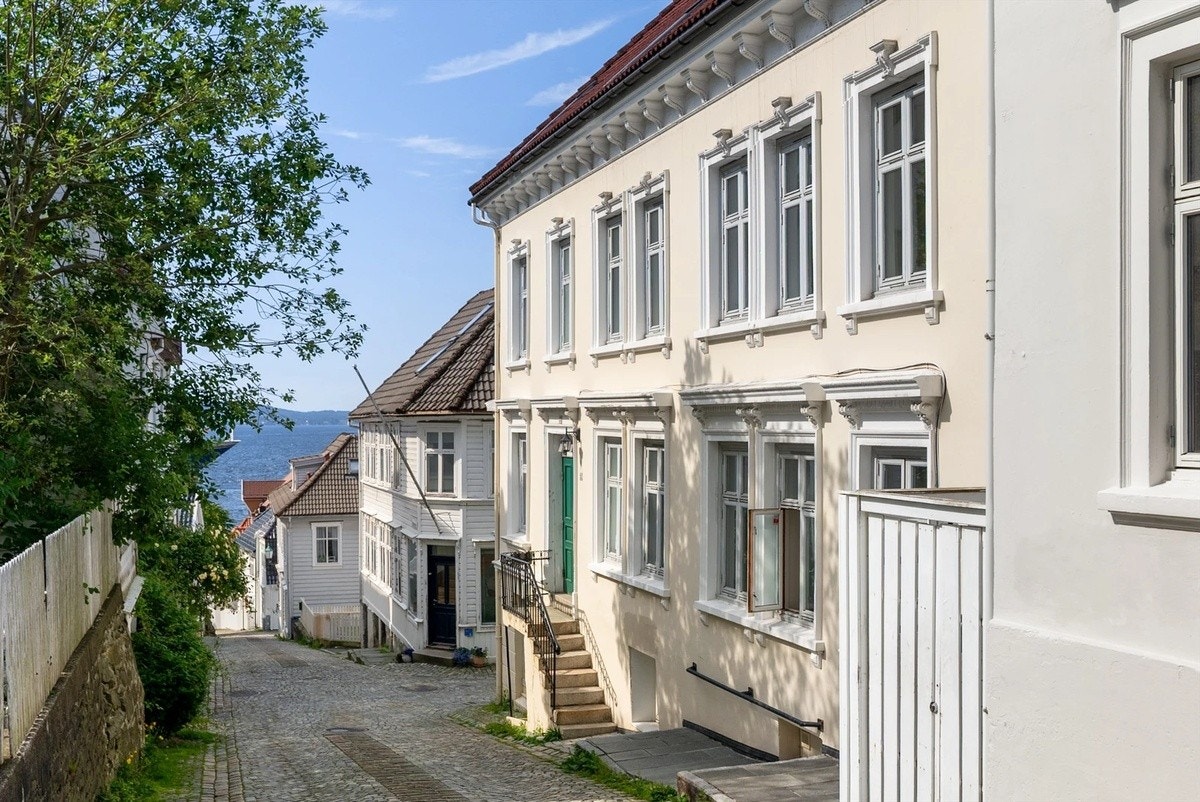 Inngangsparti og fasade Galleribilde