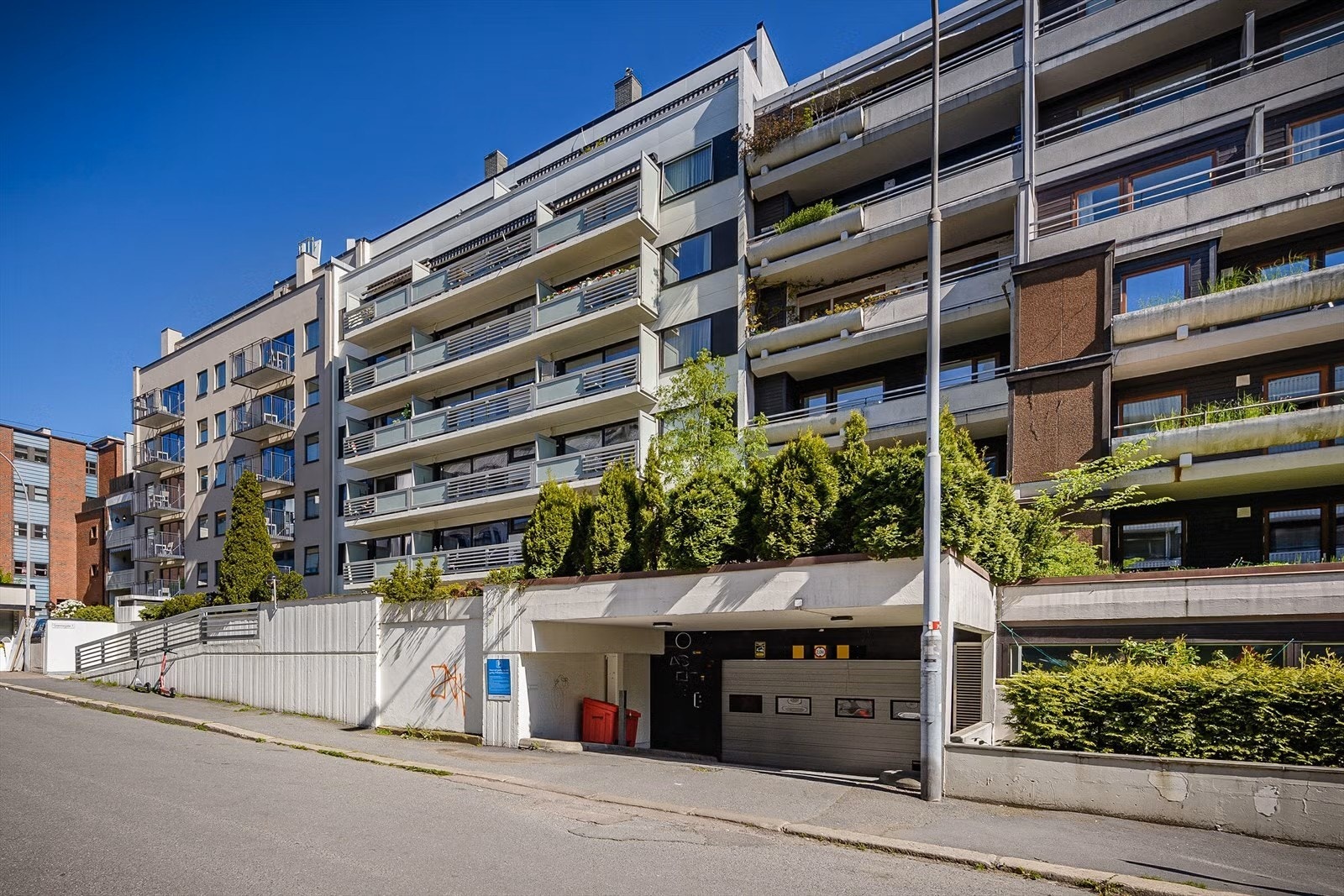 Her ser vi nedkjøringen til garasjeanlegget. Galleribilde