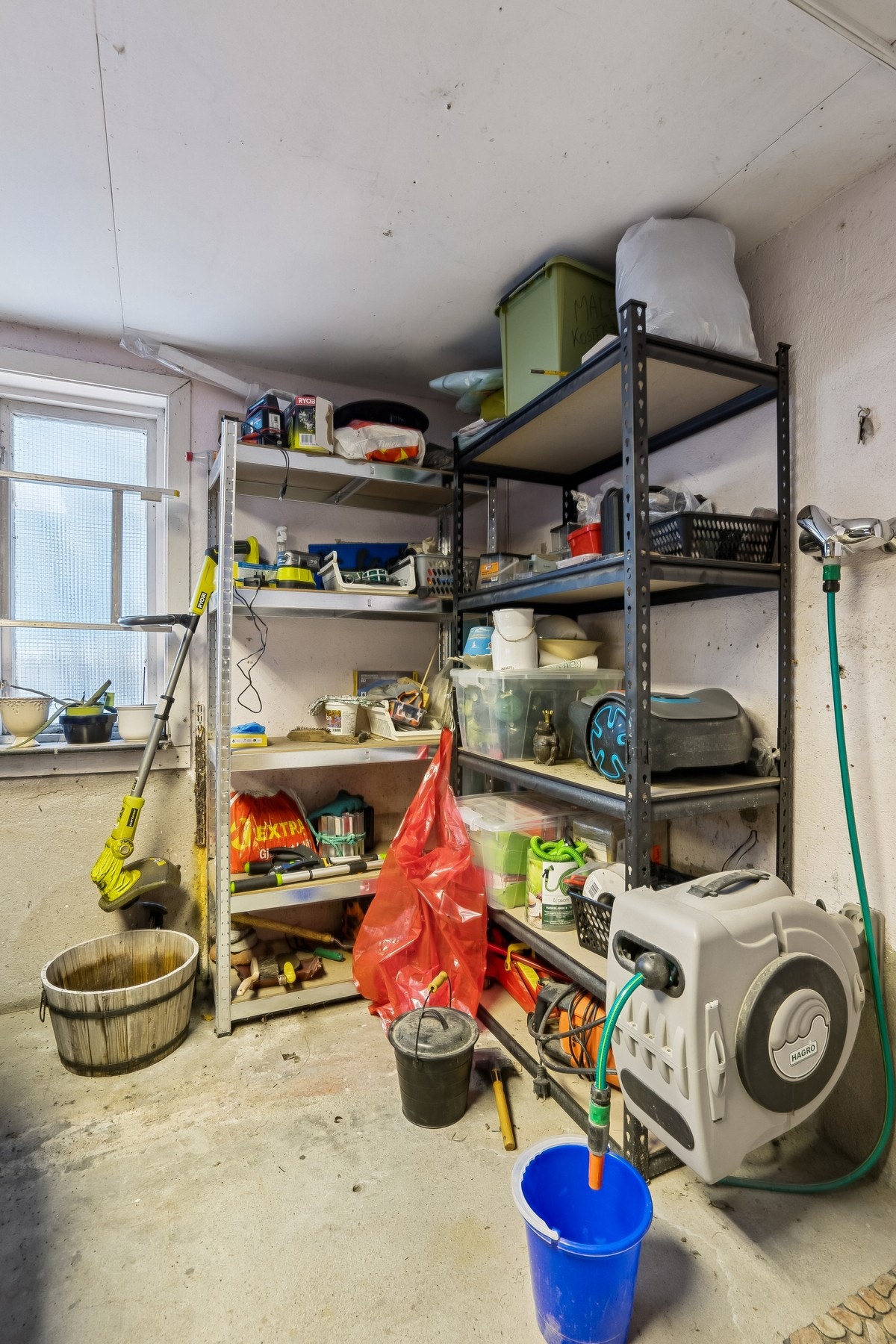 Garasje. Galleribilde