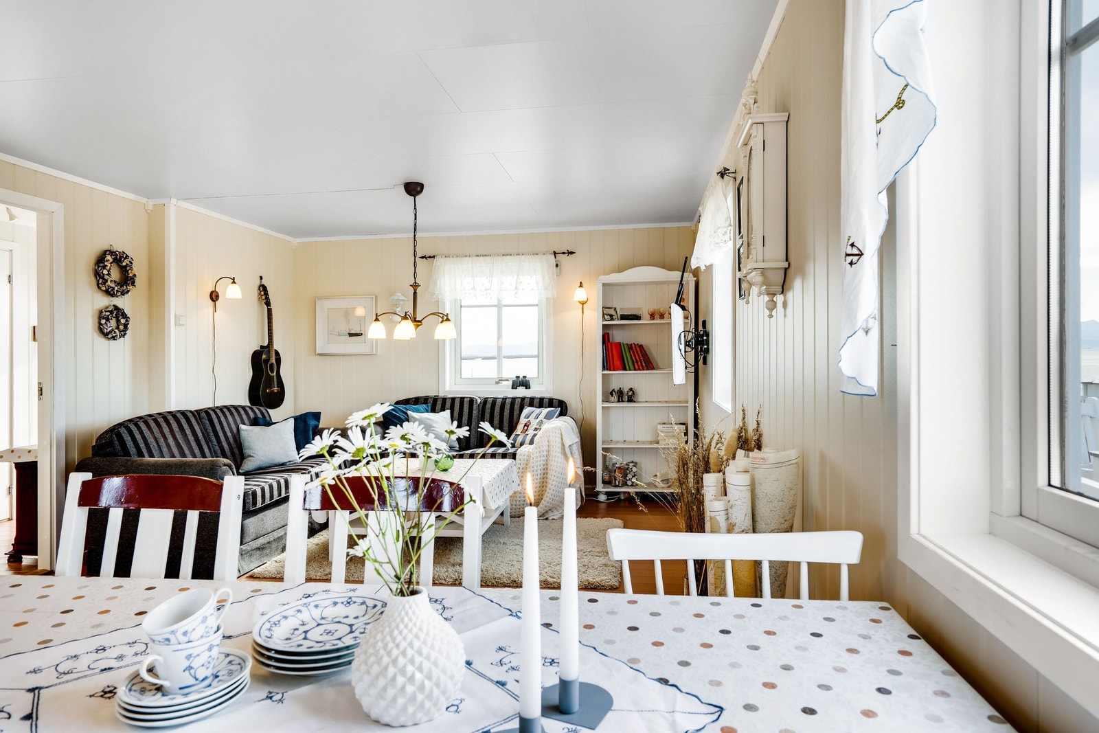 Stue og kjøkken på ca 22 m3 Galleribilde