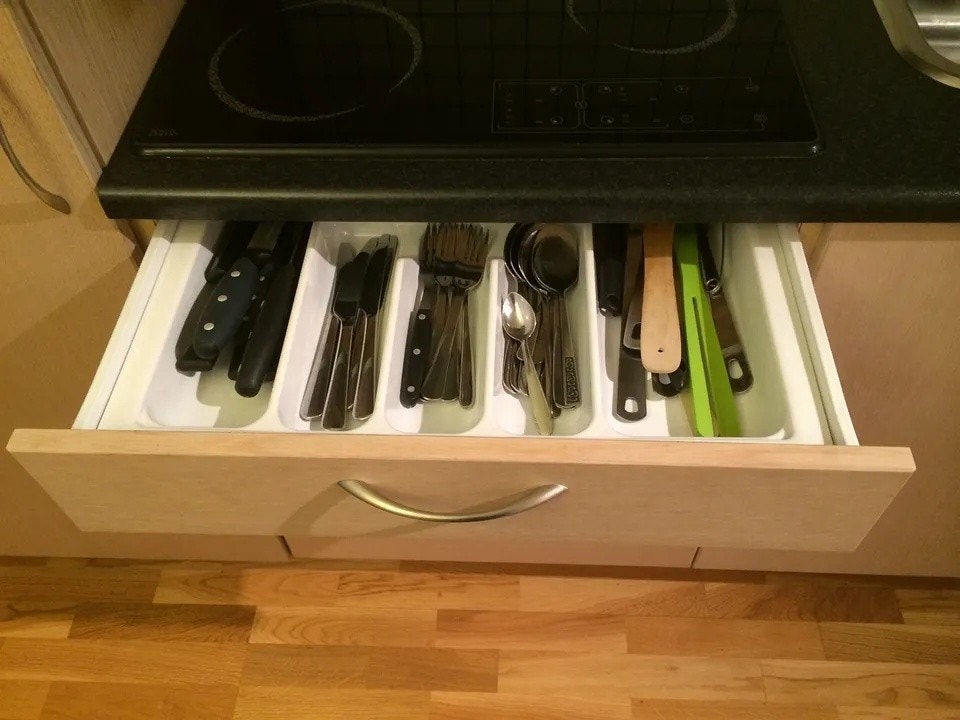 Alt av kjøkkenutstyr Galleribilde