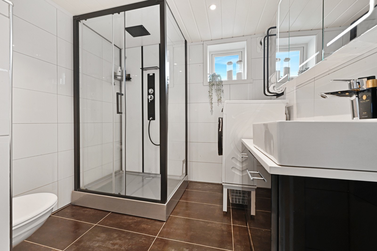 Bad i 1. etasje Galleribilde