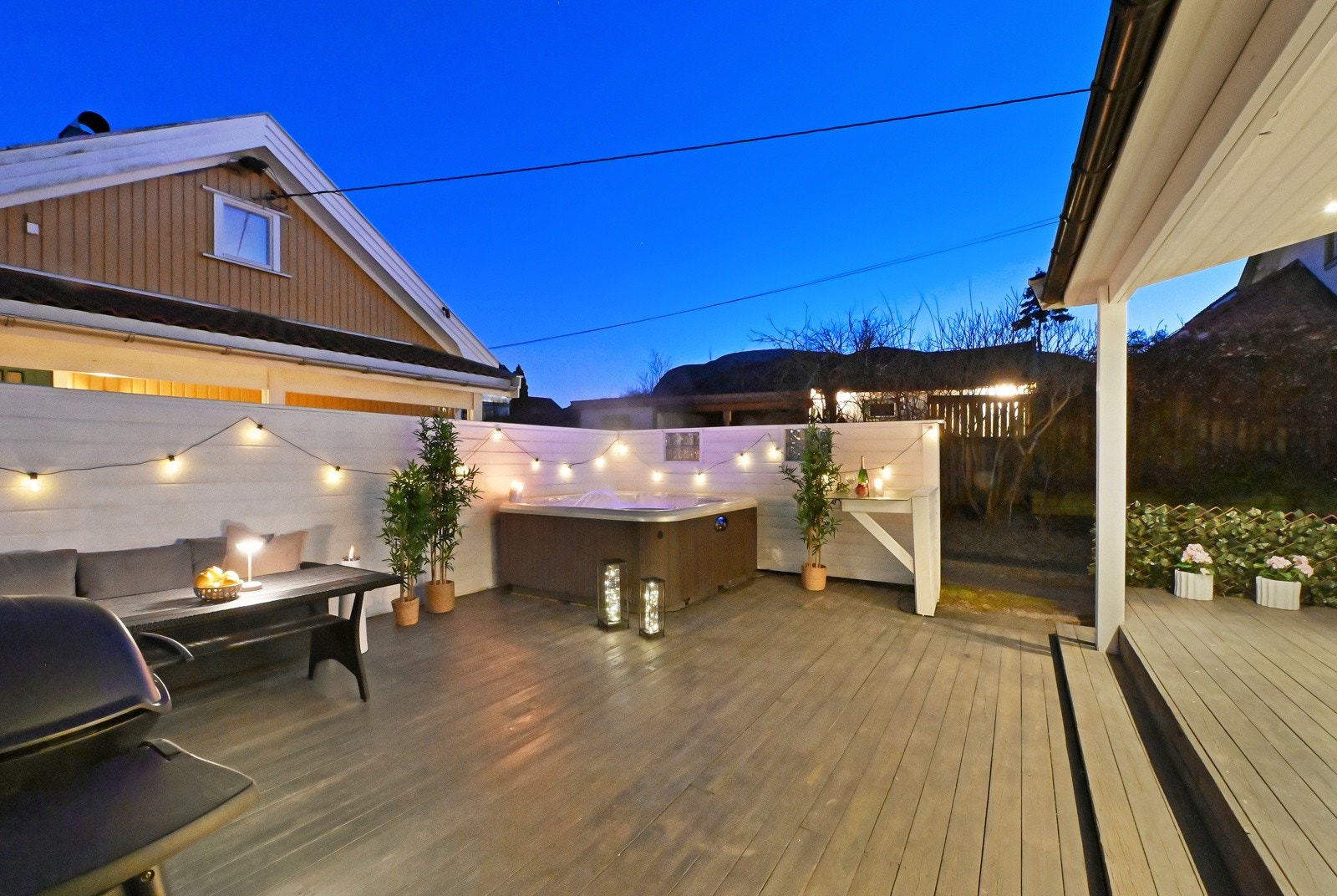 Jacuzzi på terrassen Galleribilde