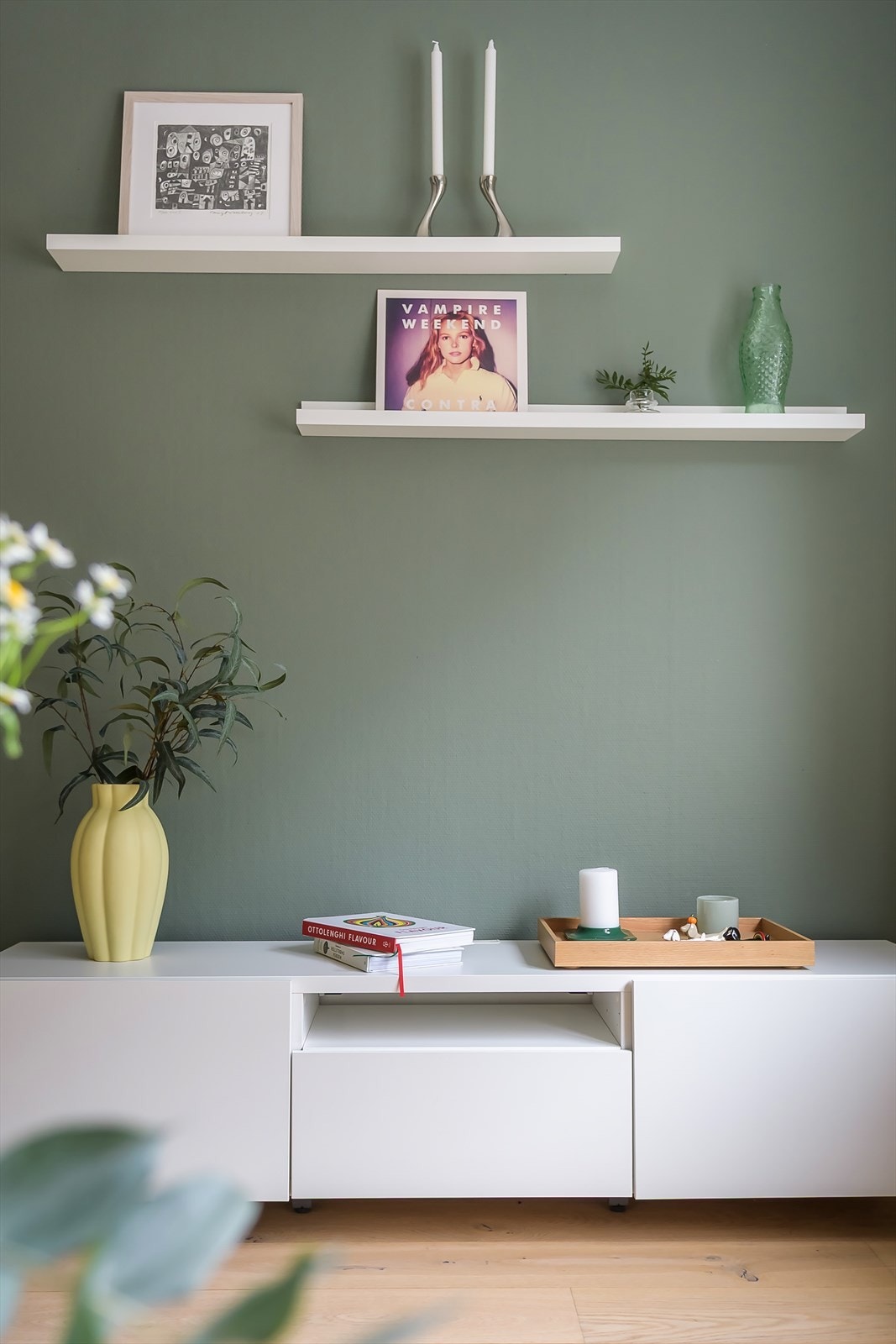 Godt lysinnslipp i leiligheten. Galleribilde