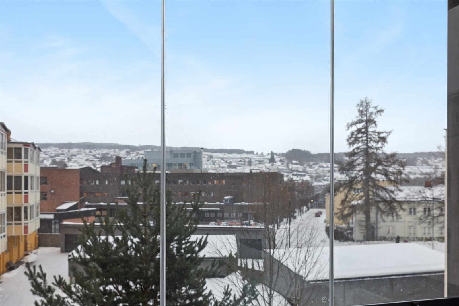 Utsikt i retning Lia og Marikollen. Galleribilde