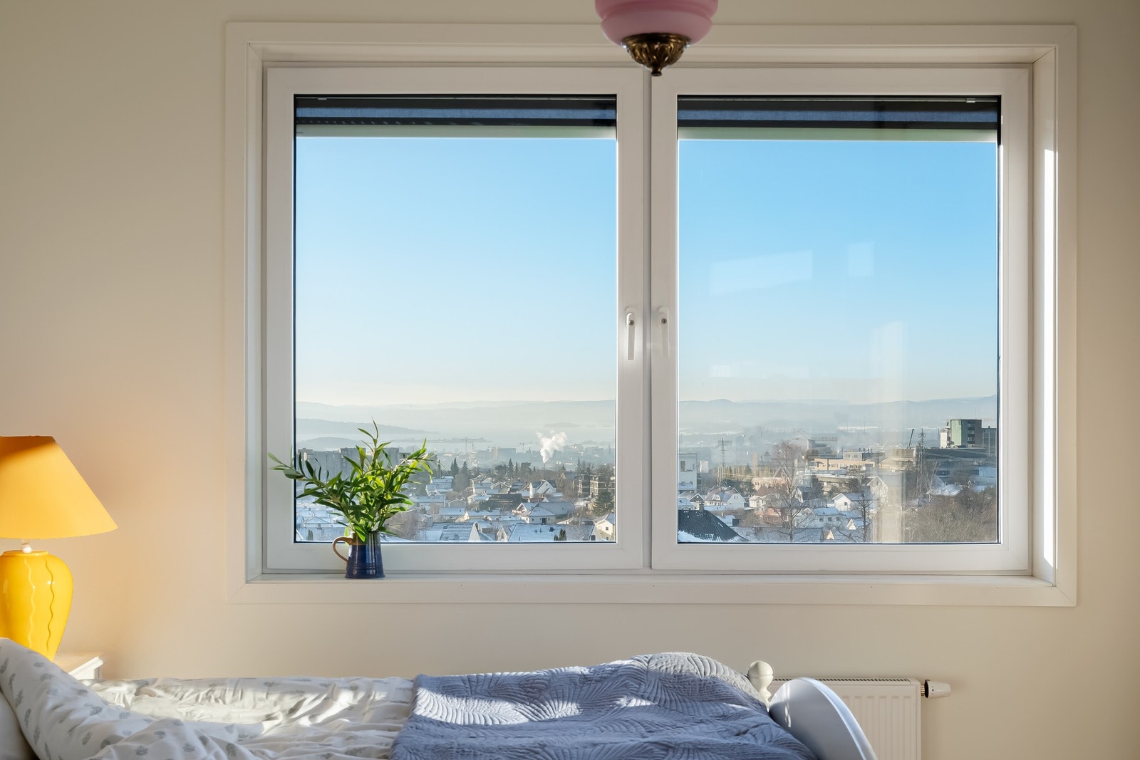 Det er montert utvendige screens også på soverommene, så her er alt lagt til rette for en god natt søvn i svale omgivelser. Galleribilde