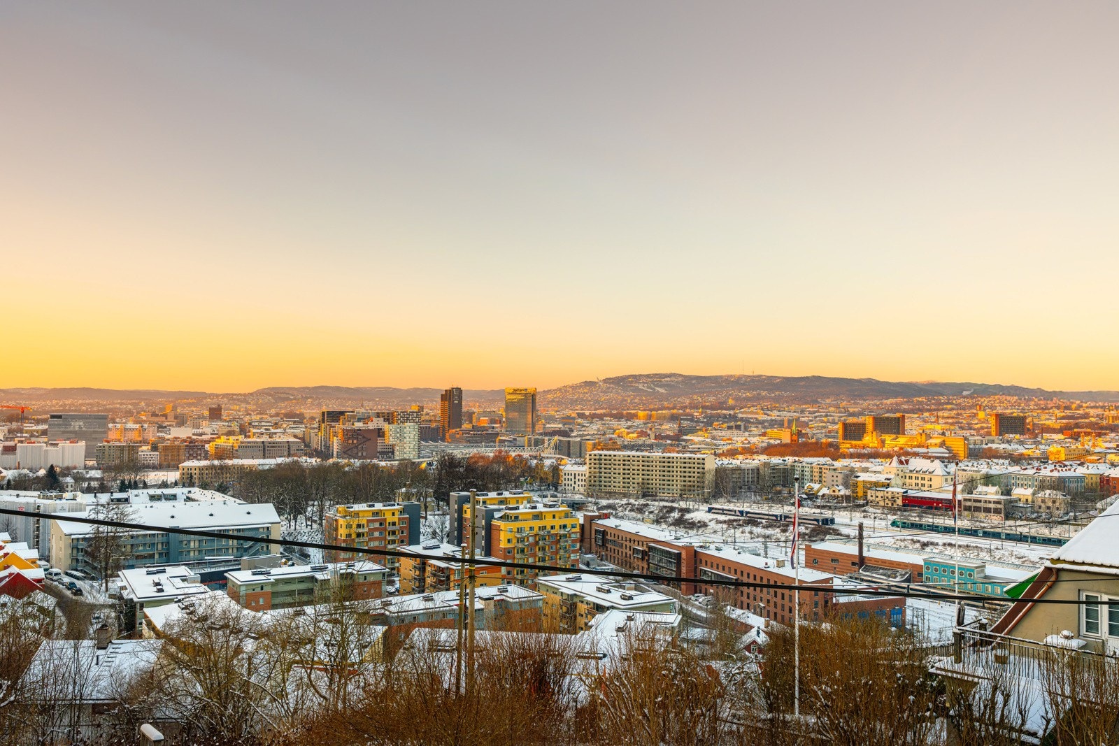 Her kan du nyte solfylte sommerdager i rolige og hyggelige omgivelser. Galleribilde
