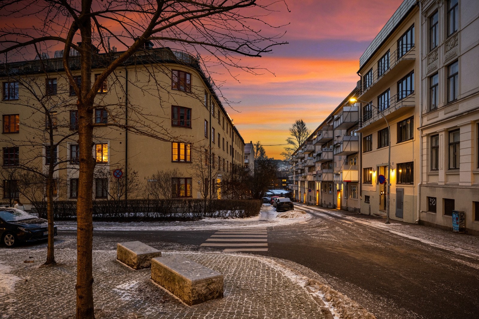 Her har du anledning til å bo skjermet og tilbaketrukket, med umiddelbar nærhet til sentrum og det du skulle trenge i hverdagen. Galleribilde