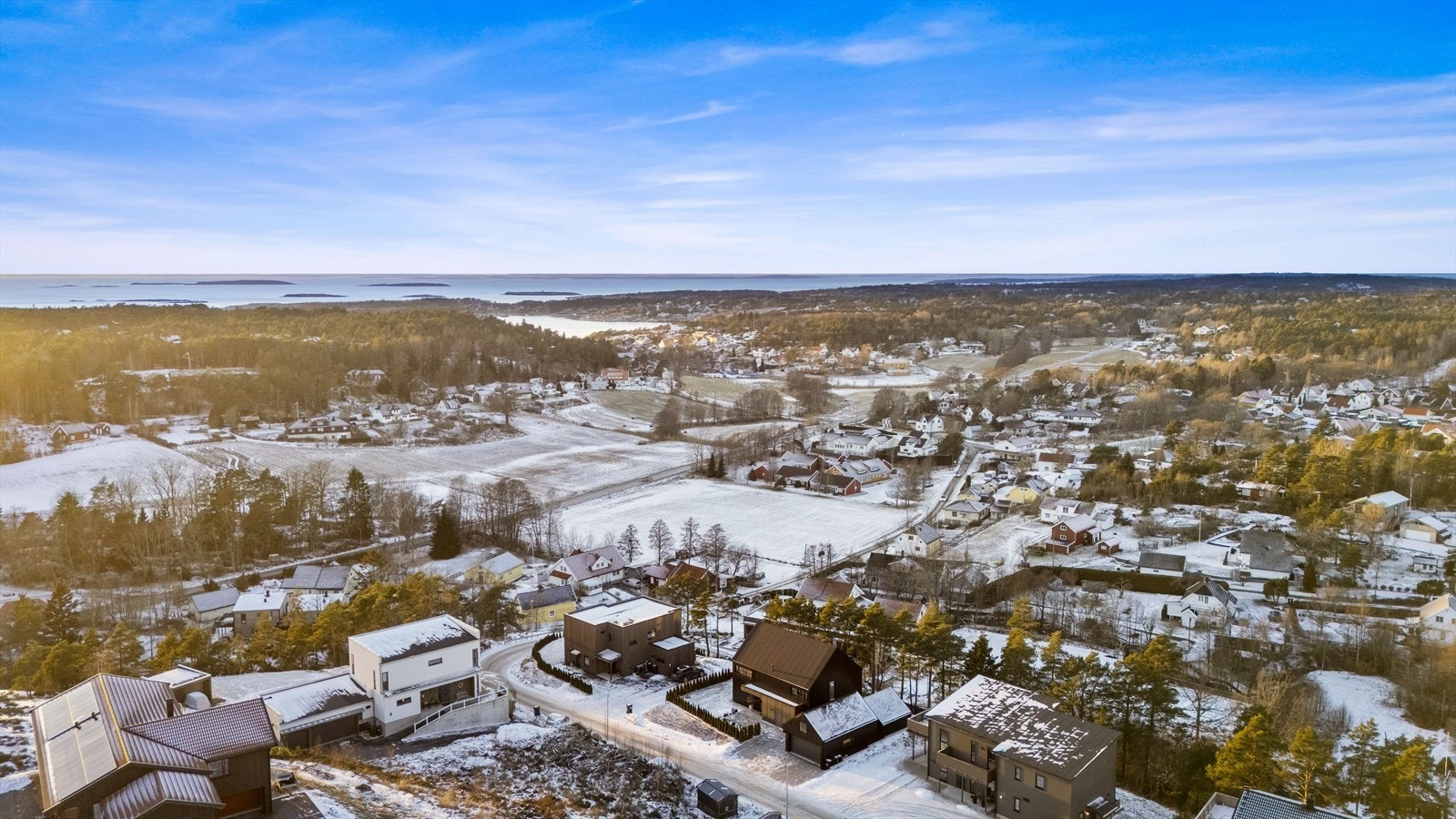 Området er rolig og naturskjønt, med fine rekreasjonsområder i umiddelbar nærhet. Galleribilde