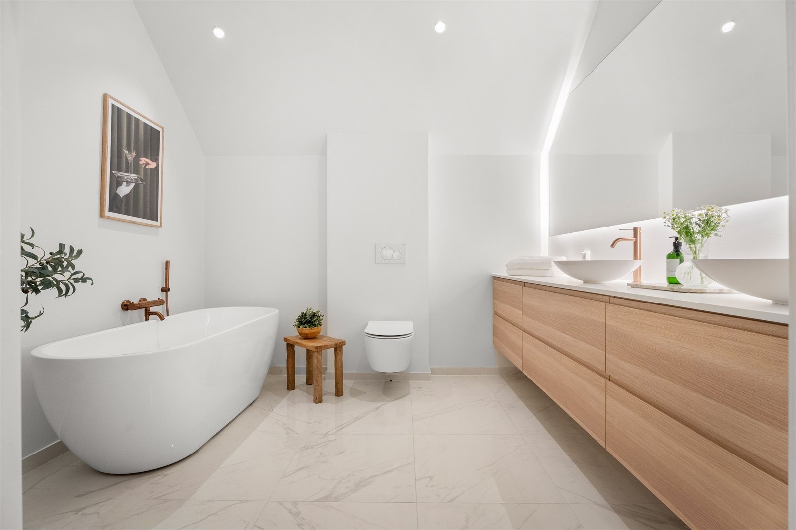 Egen velværesone med badekar - perfekt for avslappende hverdagsøyeblikk. Galleribilde