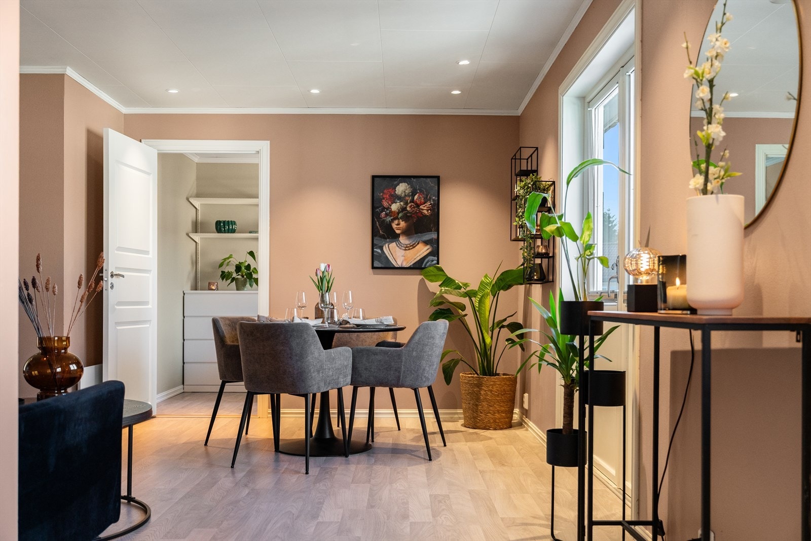 Utgang til herlig vestvendt altan. Galleribilde