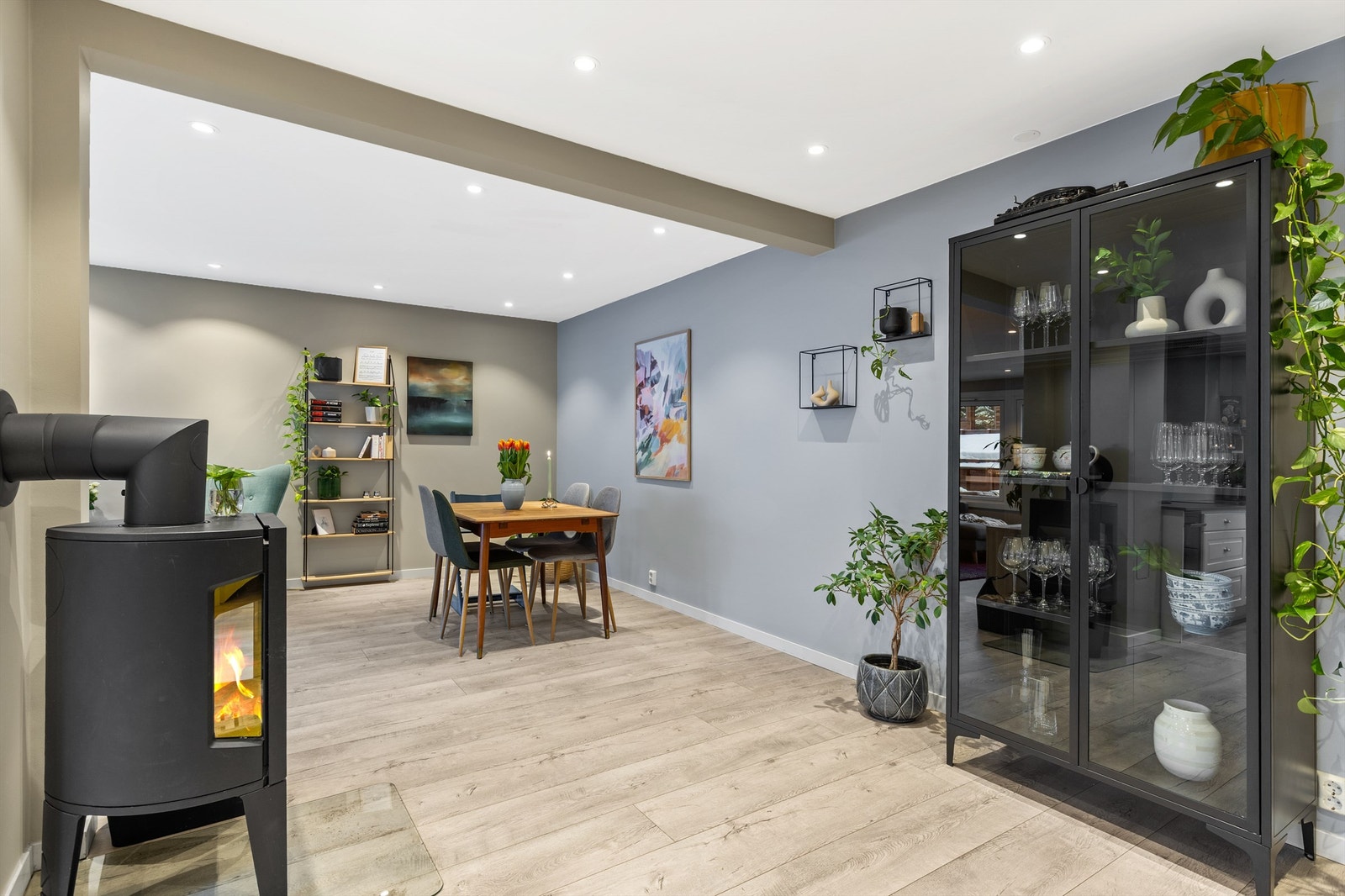 Peis varmer godt på årets kjøligere dager. Galleribilde