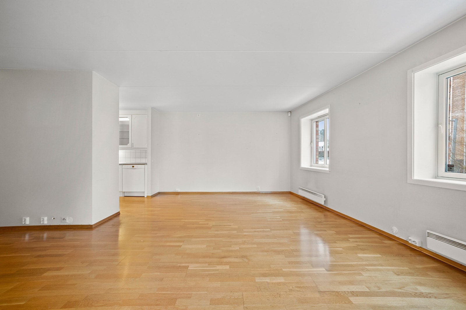 Stor stue med gode møbleringsmuligheter. Galleribilde