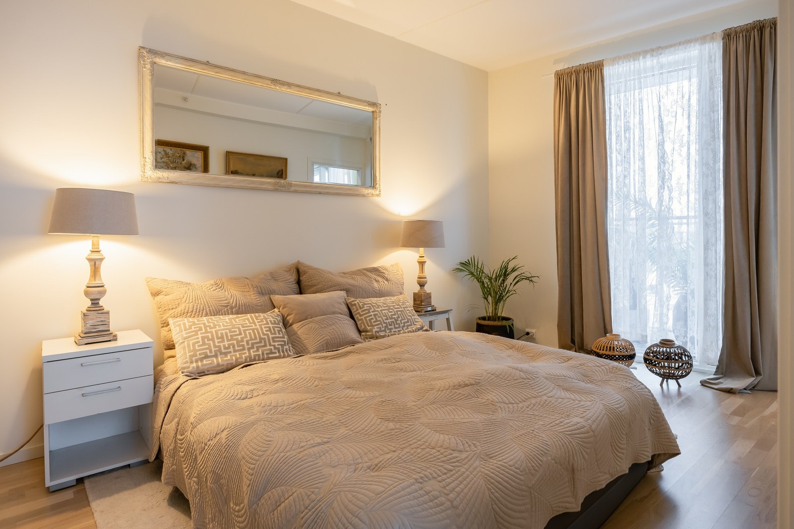 Hovedsoverommet er på hele 12,5 kvm og har god plass til både dobbeltseng og garderobeløsning. Galleribilde