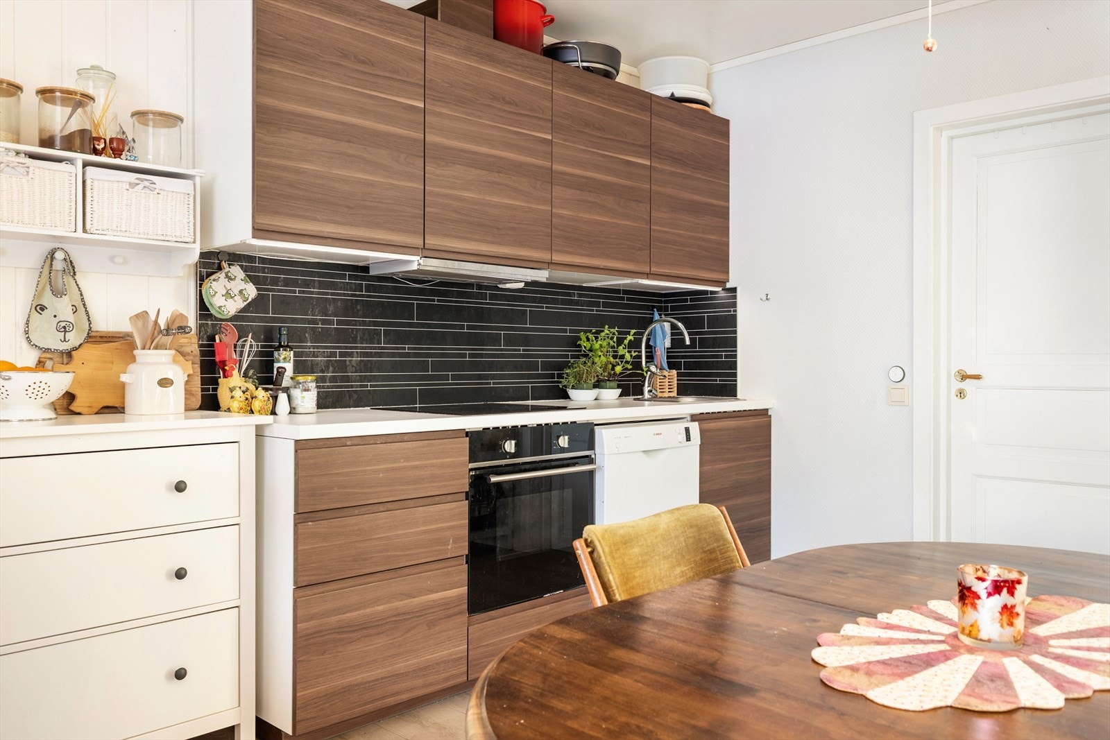 Leiligheten er modernisert i 2020, kjøkkeninnredningen er fra 2021 Galleribilde