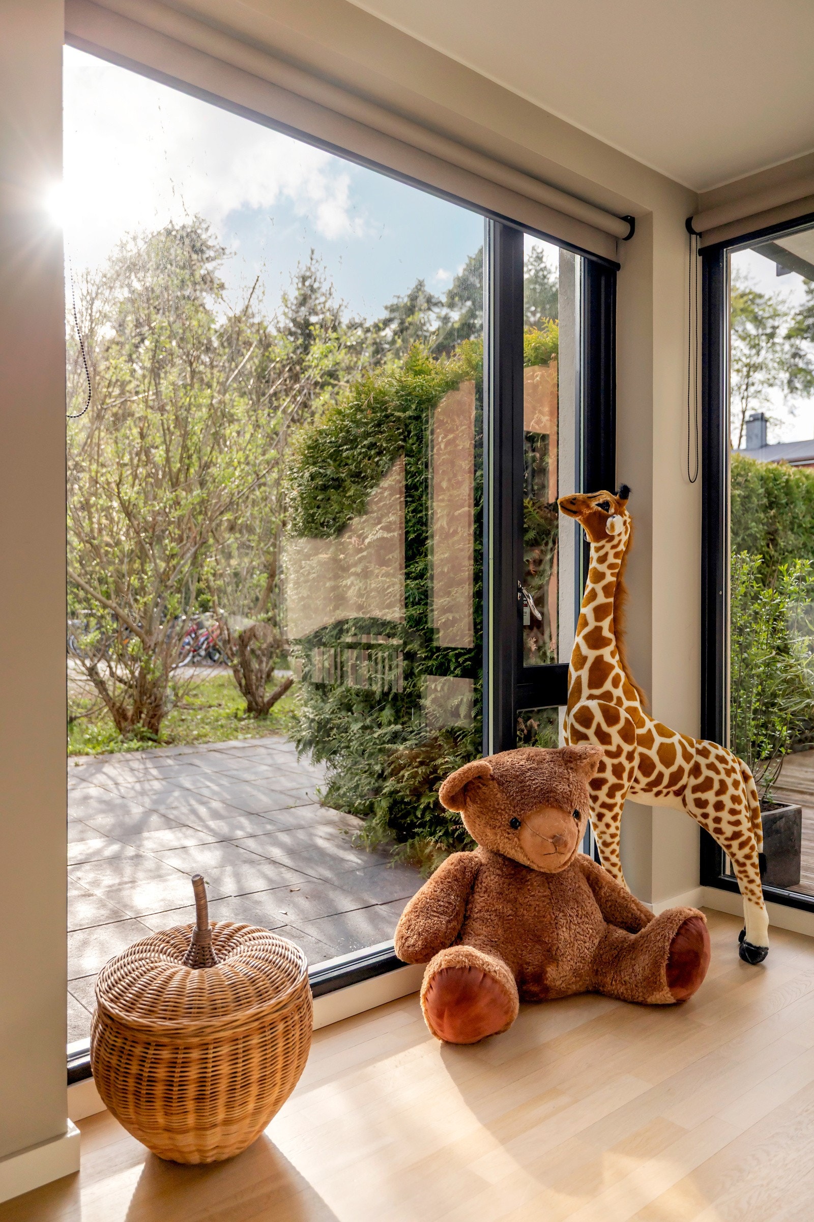 Det ene soverommet er i senere tid delt i to, men kan enkelt tilbakeføres ved behov for et ekstra soverom Galleribilde